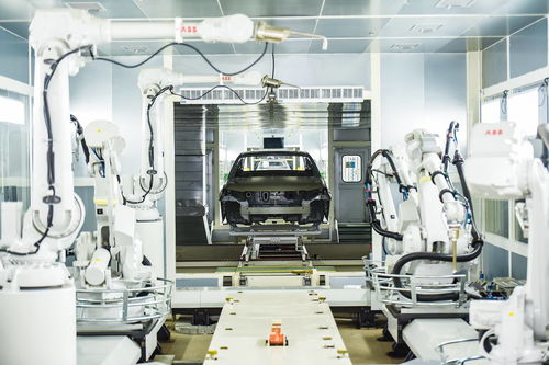 科技赋能未来出行 广汽新能源闪耀北京车展，全球首发两挡双电机“四合一”集成电驱系统